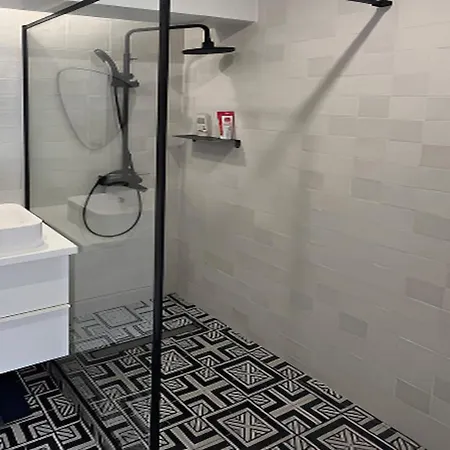 Cherche Midi 3- Ci- Bright With Balcony For 2ppl 6th * Париж